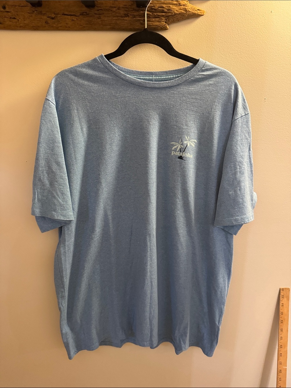 Patagonia Light Blue Short-Sleeve Crewneck Tee Haleiwa Hawaii mens XL